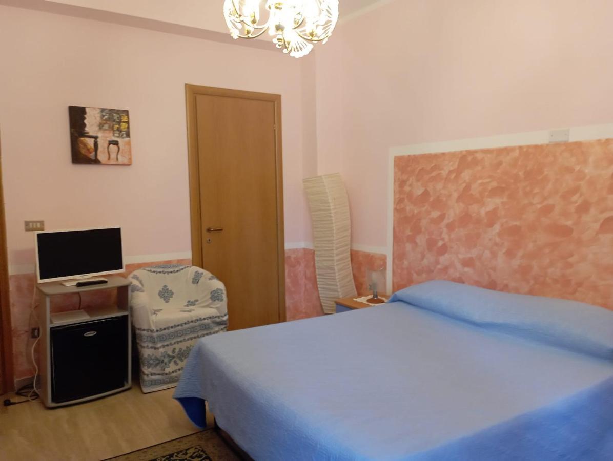 Lo Statere D' Argento Bed and Breakfast Caulonia Marina Buitenkant foto